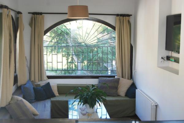 #3471 - Lux | Holiday Rentals | Hello Homes Sitges