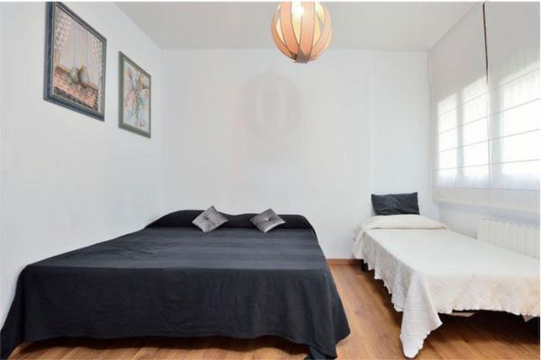 #3479 - Lux | Holiday Rentals | Hello Homes Sitges