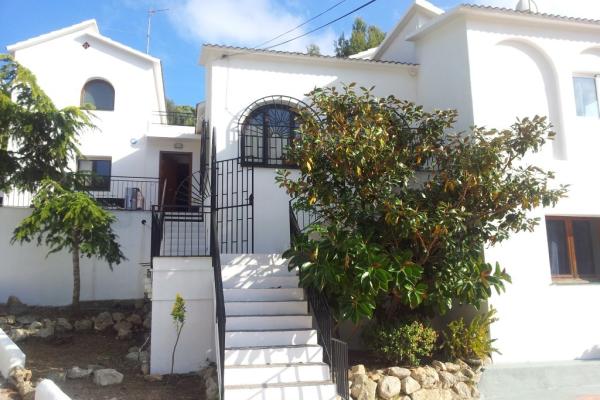 #3480 - Lux | Holiday Rentals | Hello Homes Sitges