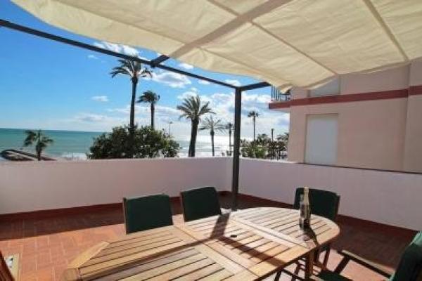 #3525 - Passeig de la Ribera | Vakantieverhuur | Hello Homes Sitges