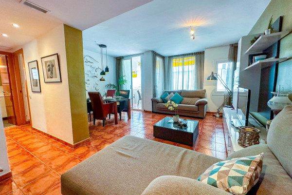 #35387 - Sira House | Lomavuokraus | Hello Homes Sitges
