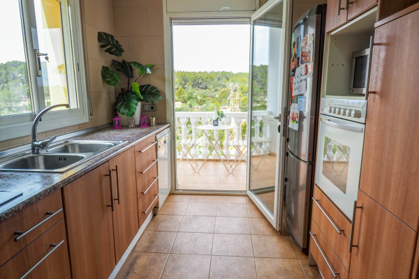 #35957 - Villa Papallona | Holiday Rentals | Hello Homes Sitges