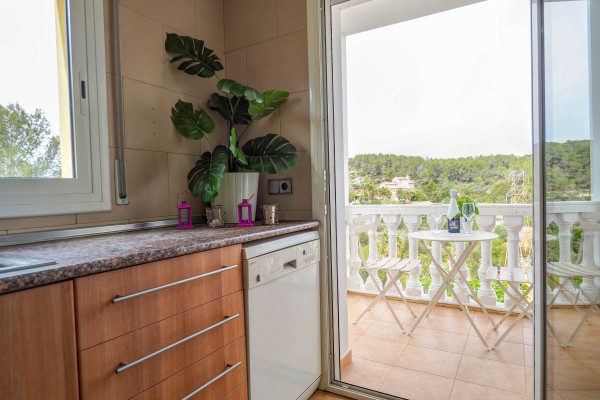 #35958 - Villa Papallona | Holiday Rentals | Hello Homes Sitges