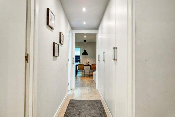#37104 - Luxe Apartment | Holiday Rentals | Hello Homes Sitges