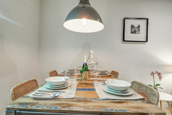 #37122 - Luxe Apartment | Holiday Rentals | Hello Homes Sitges