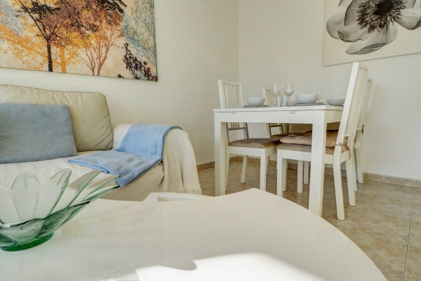 #37213 - Diamond | Holiday Rentals | Hello Homes Sitges