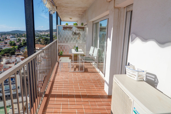 #37291 - Diamond | Lomavuokraus | Hello Homes Sitges
