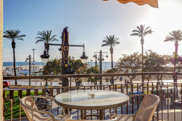 #37859 - Soleil | Alquiler Vacacional | Hello Homes Sitges