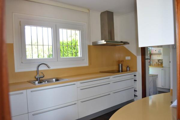#3815 - Cute house with swimming Pool | Lloguer Turístic | Hello Homes Sitges