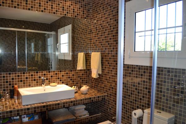 #3825 - Cute house with swimming Pool | Lloguer Turístic | Hello Homes Sitges
