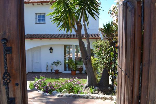 #3827 - Cute house with swimming Pool | Lloguer Turístic | Hello Homes Sitges