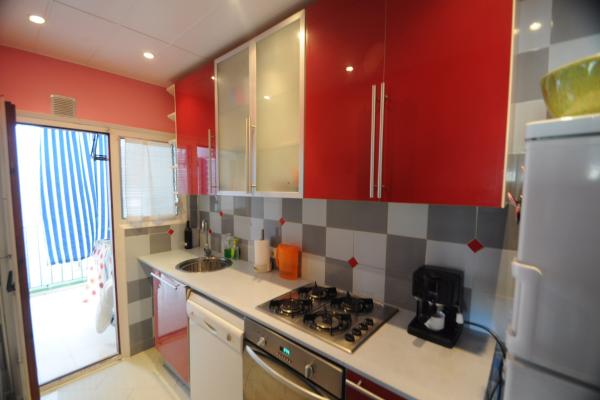 #3832 - Apartment in the center | Holiday Rentals | Hello Homes Sitges
