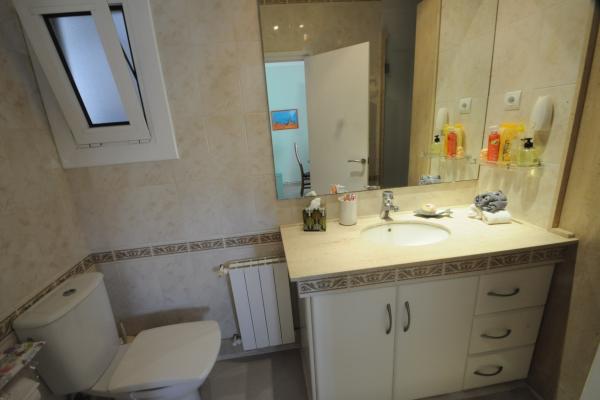 #3836 - Apartment in the center | Holiday Rentals | Hello Homes Sitges