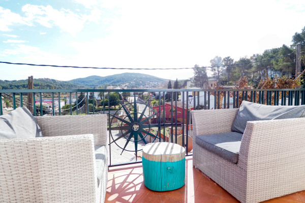 #38570 - Villa Can Xum | Holiday Rentals | Hello Homes Sitges