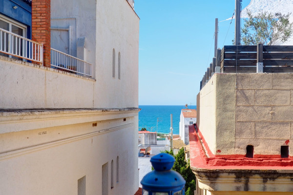 #38634 - Barco Attic | Lomavuokraus | Hello Homes Sitges