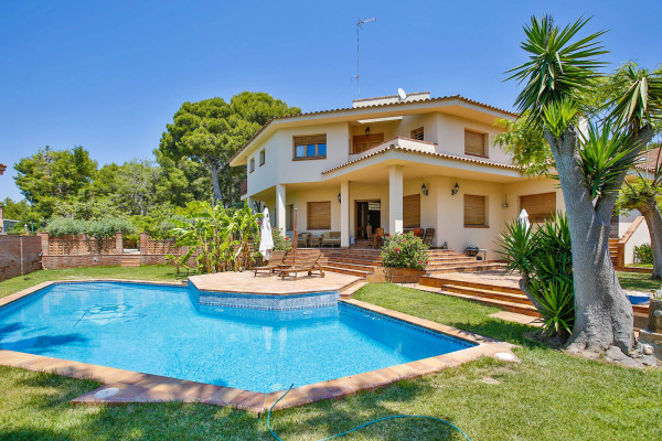 #38688 - Villa El Faro | Lloguer Turístic | Hello Homes Sitges