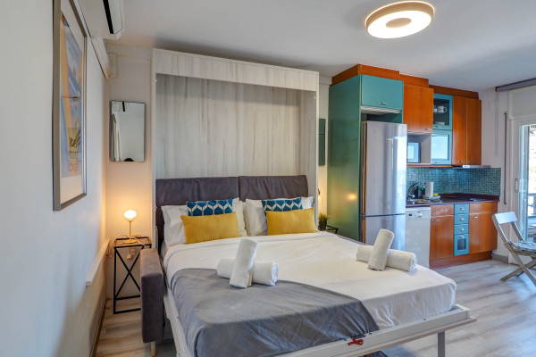 #39265 - The Beach Studio | Holiday Rentals | Hello Homes Sitges