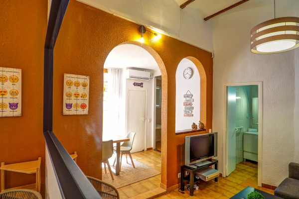 #39339 - Charming Patio | Holiday Rentals | Hello Homes Sitges