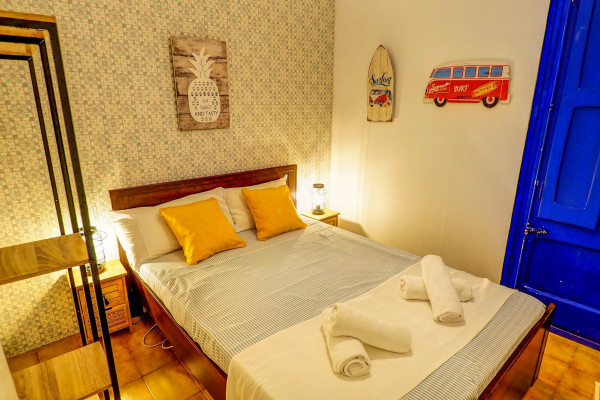 #39340 - Charming Patio | Holiday Rentals | Hello Homes Sitges
