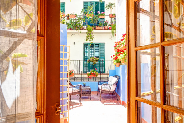 #39353 - Charming Patio | Lomavuokraus | Hello Homes Sitges
