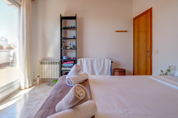  - Castell Apartment