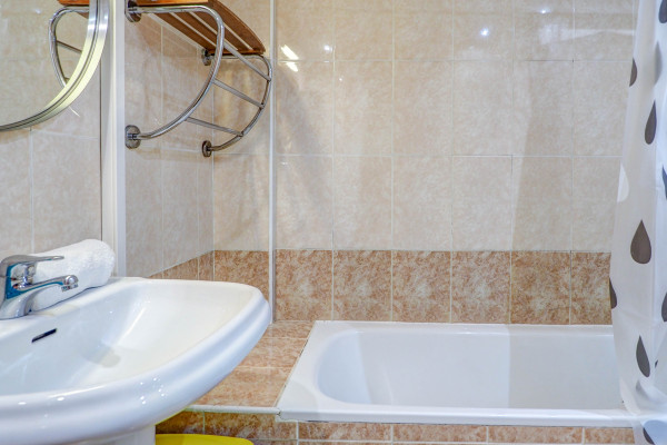 #39522 - Bonaire Apartment | Holiday Rentals | Hello Homes Sitges