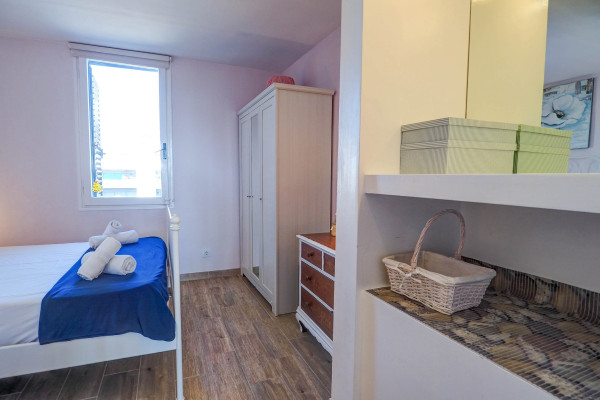 #39559 - Seaside Cozy Apartment | Holiday Rentals | Hello Homes Sitges