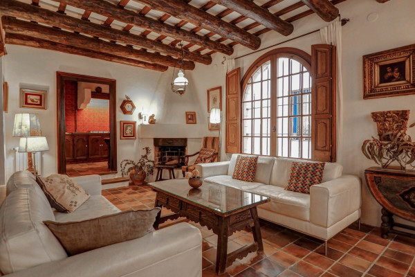 #39610 - Beach Villa Aralinn | Holiday Rentals | Hello Homes Sitges