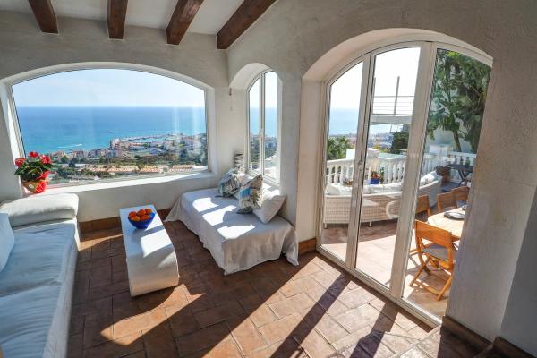 #39705 - Zen Villa | Lloguer Turístic | Hello Homes Sitges