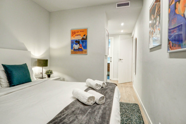 #39771 - Luxe Apartment | Holiday Rentals | Hello Homes Sitges