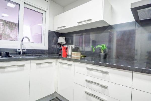 #39810 - Luxe Apartment | Holiday Rentals | Hello Homes Sitges