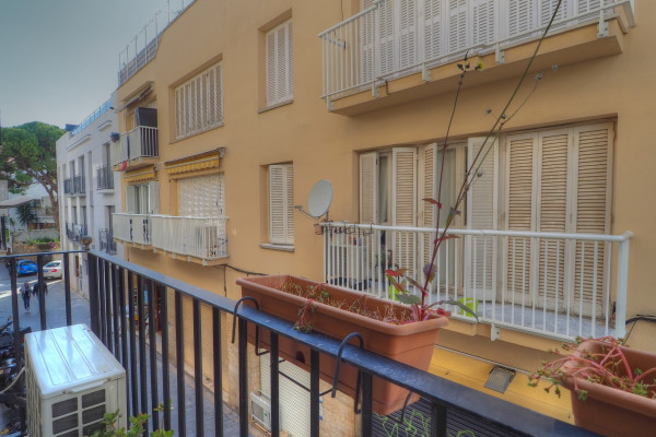 #39825 - Center Family Apartment | Holiday Rentals | Hello Homes Sitges