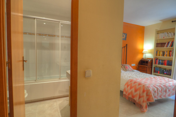 #39830 - Center Family Apartment | Holiday Rentals | Hello Homes Sitges