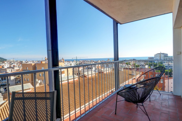 #39933 - Chic Sea View Apartment | Ferieudlejning | Hello Homes Sitges