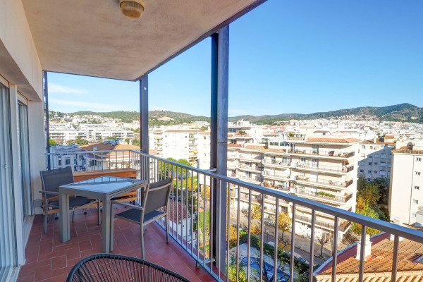 #39947 - Chic Sea View Apartment | Ferieudlejning | Hello Homes Sitges