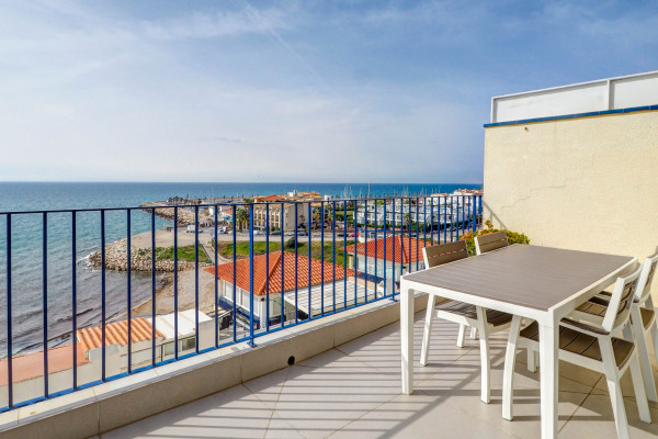 #40007 - Marina Duplex | Lomavuokraus | Hello Homes Sitges