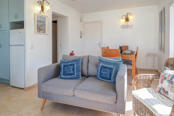 #41098 - Arlene apartment | Lomavuokraus | Hello Homes Sitges