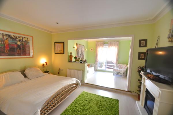 #4112 - Villa Paradise | Holiday Rentals | Hello Homes Sitges