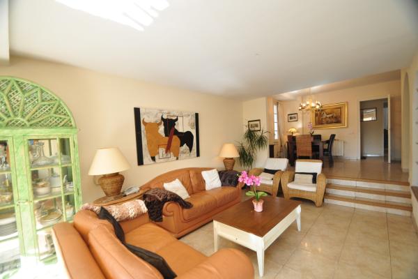 #4114 - Villa Paradise | Holiday Rentals | Hello Homes Sitges