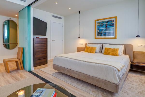 #41715 - La Plana Miracle Terrace | Saisonale Vermietungen | Hello Homes Sitges