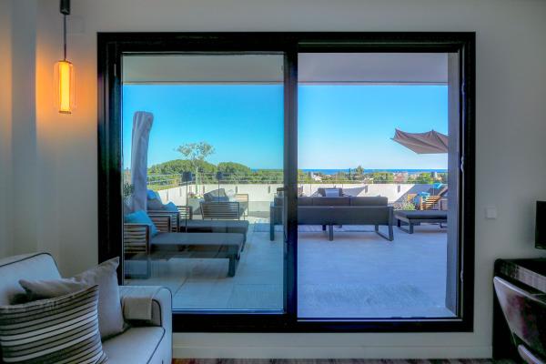 #41720 - La Plana Miracle Terrace | Saisonale Vermietungen | Hello Homes Sitges