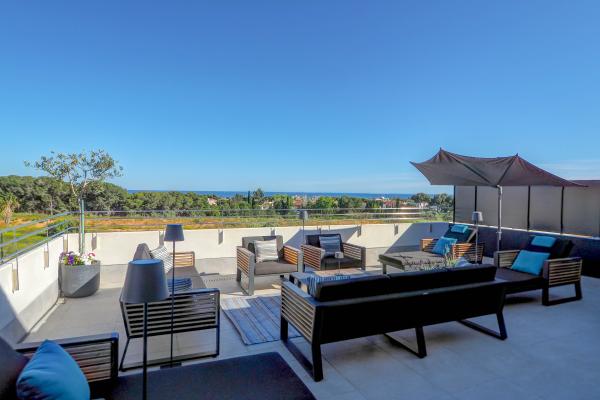 #41736 - La Plana Miracle Terrace | Saisonale Vermietungen | Hello Homes Sitges