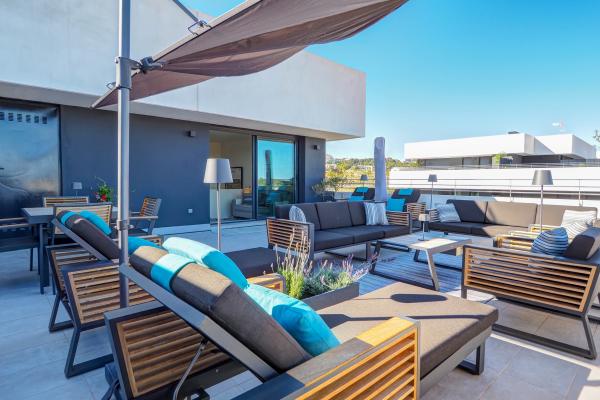 #41752 - La Plana Miracle Terrace | Saisonale Vermietungen | Hello Homes Sitges