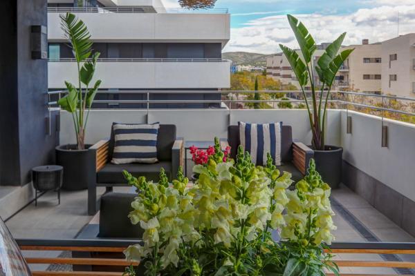 #41754 - La Plana Miracle Terrace | Saisonale Vermietungen | Hello Homes Sitges