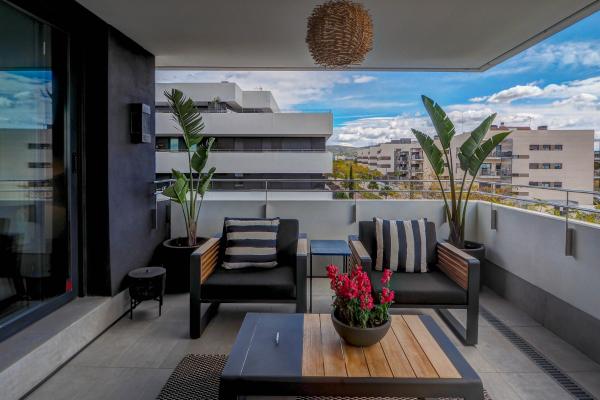 #41758 - La Plana Miracle Terrace | Saisonale Vermietungen | Hello Homes Sitges