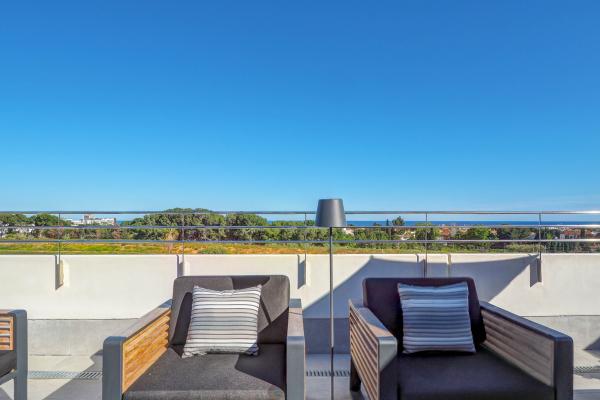 #41760 - La Plana Miracle Terrace | Saisonale Vermietungen | Hello Homes Sitges