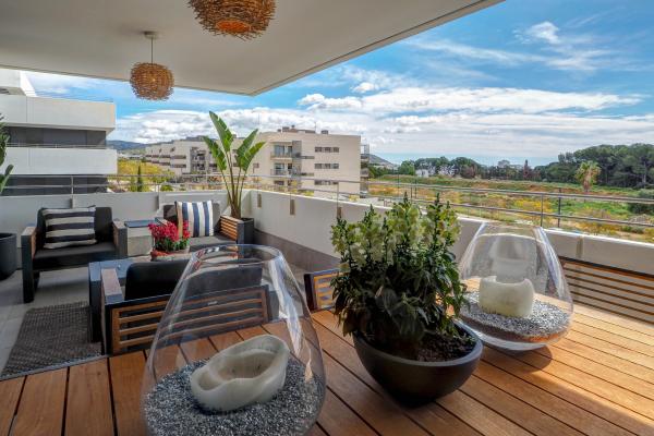 #41765 - La Plana Miracle Terrace | Saisonale Vermietungen | Hello Homes Sitges