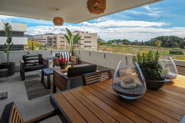#41767 - La Plana Miracle Terrace | Saisonale Vermietungen | Hello Homes Sitges