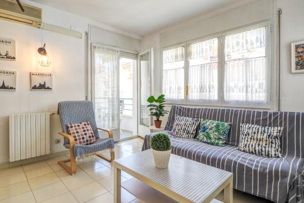 #42054 - Llopart Apartment | Lomavuokraus | Hello Homes Sitges
