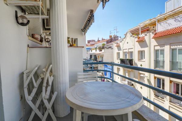 #42060 - Llopart Apartment | Lomavuokraus | Hello Homes Sitges